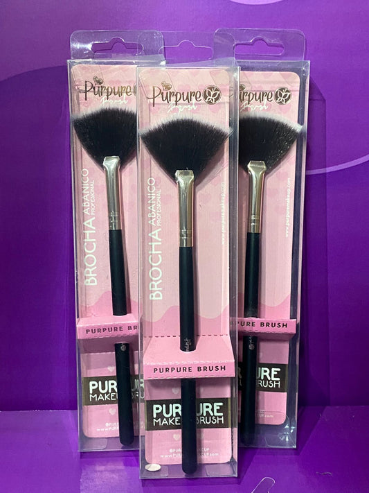 BROCHA DE MAQUILLAJE PARA ILUMINADOR