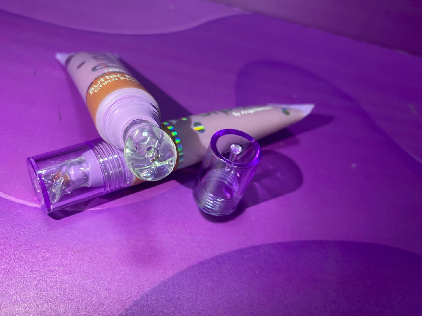 LIP GLOSS BRILLANTE CON APLICADOR GRUESO