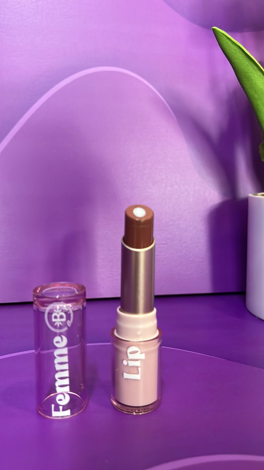 LIP FEMME BLOOMSHELL LABIAL HIDRATANTE